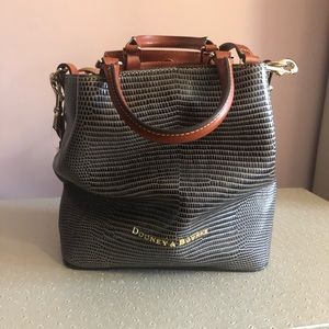 Dooney & Bourke lizard crossbody bag